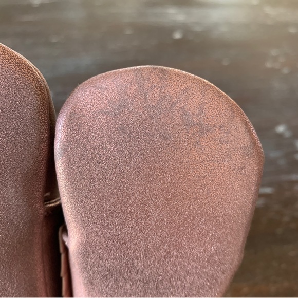 💙3/$12 Pink Glitter Moccasins 6-9 Months - Picture 7 of 8